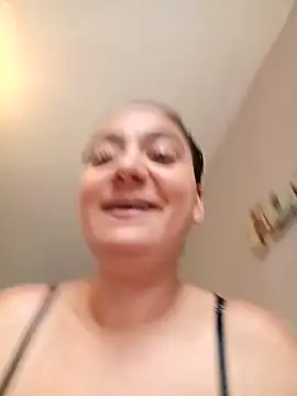 Snapshot of Nell-X chatting on October 27, 2025, 12:42 pm Nell-X online show from October 27, 2025, 12:42 pm