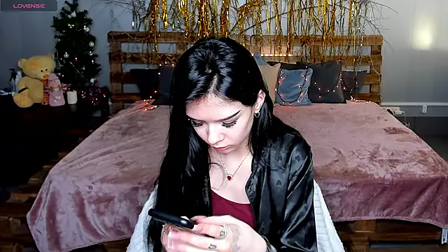 SweetyDeviliya online show from January 25, 2025, 9:26 am