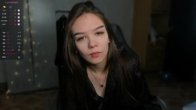 SweetyDeviliya online show from January 15, 2026, 3:55 am