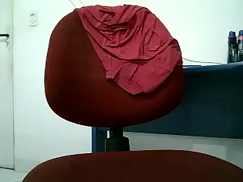 Snapshot of bbehemothh chatting on May 1, 2026, 8:46 pm bbehemothh online show from May 1, 2026, 8:46 pm
