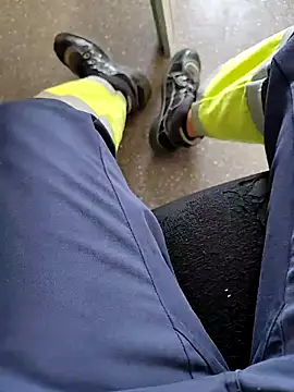 coppiapazza online show from November 1, 2025, 1:46 pm