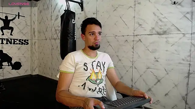 Edward max online show from February 19, 2025, 11:36 pm