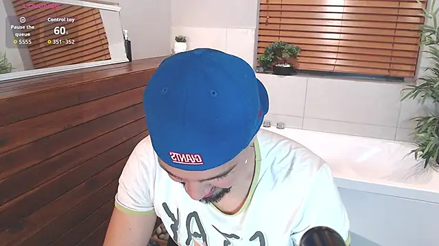 Edward max online show from November 19, 2025, 4:01 am