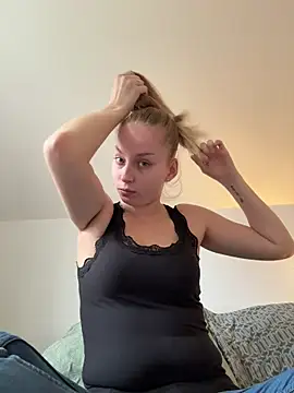 Snapshot of Hr_Frk_Olsen chatting on January 18, 2026, 10:41 am Hr Frk Olsen online show from January 18, 2026, 10:41 am