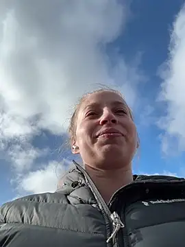 Snapshot of Hr_Frk_Olsen chatting on March 15, 2026, 9:04 am Hr Frk Olsen online show from March 15, 2026, 9:04 am