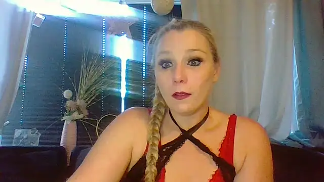 Snapshot of DevilsAngel13 chatting on September 23, 2025, 3:04 pm DevilsAngel13 online show from September 23, 2025, 3:04 pm