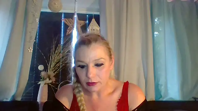 Snapshot of DevilsAngel13 chatting on September 27, 2025, 7:57 am DevilsAngel13 online show from September 27, 2025, 7:57 am