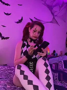 Nina-Chick777 online show from October 28, 2025, 6:39 am