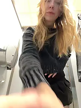 Sunny   Bunny online show from October 18, 2025, 12:06 pm