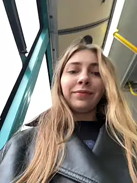 Sunny   Bunny online show from November 2, 2025, 1:02 pm