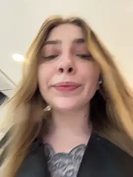 Sunny   Bunny online show from March 26, 2026, 1:49 pm