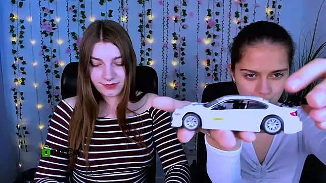 pure radiance1 online show from October 9, 2025, 1:09 pm