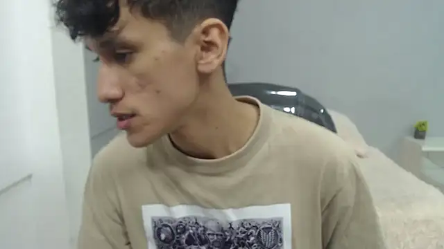 Snapshot of alan_ws chatting on December 29, 2024, 12:23 pm alan ws online show from December 29, 2024, 12:23 pm