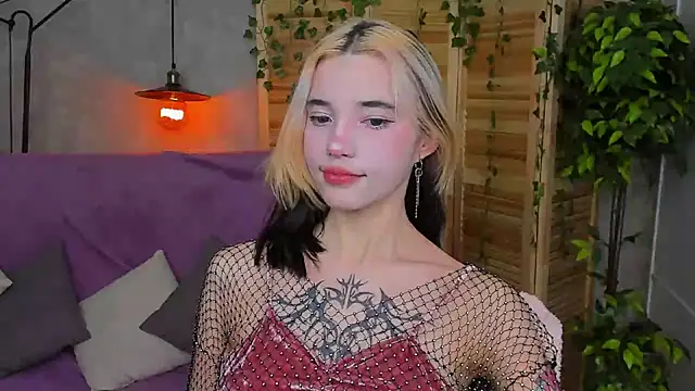 as1an girlfriend online show from January 18, 2025, 6:56 am