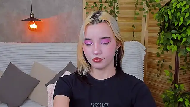 as1an girlfriend online show from January 27, 2025, 4:20 am