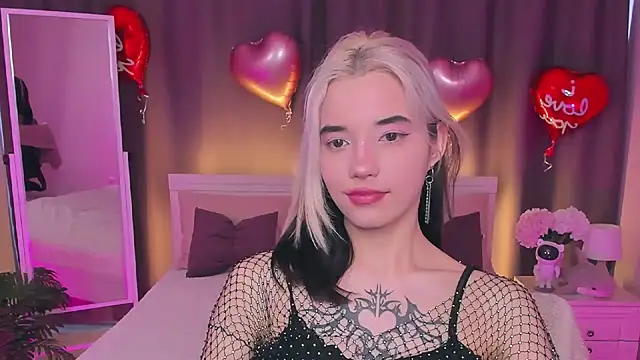 as1an girlfriend online show from February 23, 2025, 6:49 am