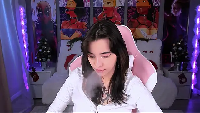 as1an girlfriend online show from December 20, 2025, 6:53 am