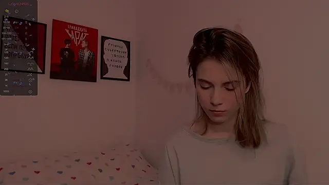 Snapshot of _ni_kiss chatting on February 2, 2025, 11:32 pm ni kiss online show from February 2, 2025, 11:32 pm