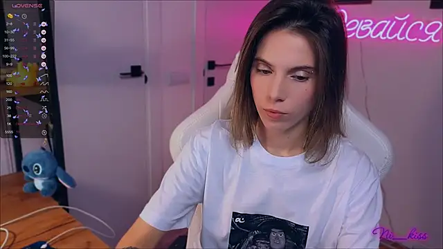 Snapshot of _ni_kiss chatting on September 15, 2025, 6:52 pm ni kiss online show from September 15, 2025, 6:52 pm