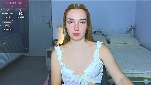 Wild Sophie  online show from October 11, 2025, 5:22 pm