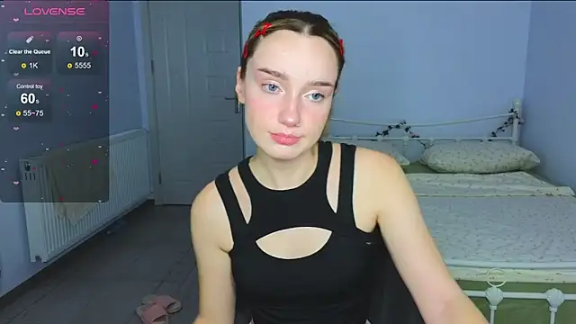 Wild Sophie  online show from November 16, 2025, 5:51 pm