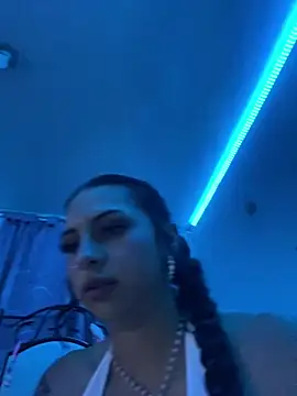 Hilary pinkk online show from January 14, 2025, 3:43 am