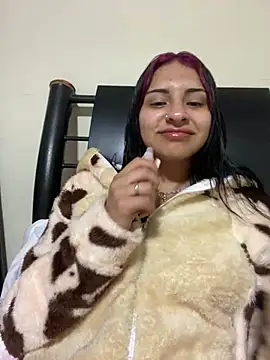 Hilary pinkk online show from February 13, 2025, 2:12 am