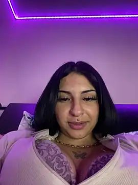 Hilary pinkk online show from March 15, 2025, 6:47 am