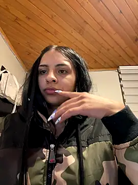 Hilary pinkk online show from October 11, 2025, 1:38 am