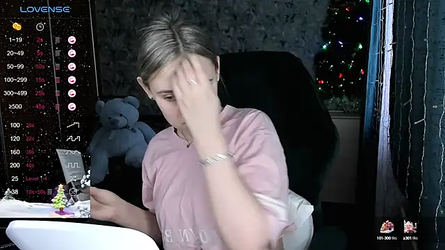 Your small bunny online show from December 23, 2024, 4:12 am