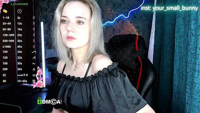 Snapshot of Your_small_bunny chatting on July 13, 2026, 2:03 am Your small bunny online show from July 13, 2026, 2:03 am