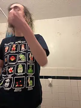 tallnerdyguy online show from April 2, 2026, 1:14 am