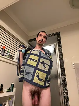 Snapshot of tallnerdyguy chatting on June 24, 2026, 4:00 am tallnerdyguy online show from June 24, 2026, 4:00 am