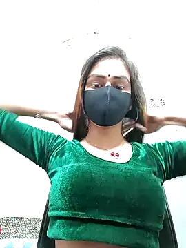 Snapshot of Tisha-01 chatting on February 6, 2026, 3:04 pm Tisha-01 online show from February 6, 2026, 3:04 pm