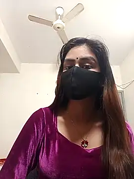 Snapshot of Tisha-01 chatting on February 14, 2026, 2:41 am Tisha-01 online show from February 14, 2026, 2:41 am