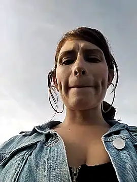 Alysson-- online show from February 19, 2025, 12:22 pm