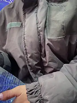 Alysson-- online show from October 8, 2025, 3:31 pm