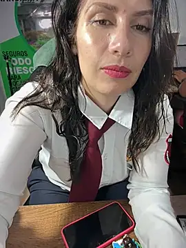 Alysson-- online show from May 27, 2026, 2:14 pm