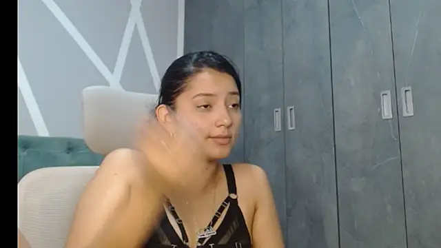 camil blue online show from January 25, 2025, 4:35 pm