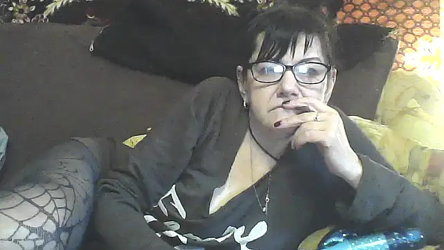 AlanaLaDream online show from March 13, 2026, 2:23 pm