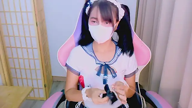 Snapshot of desiregirl69 chatting on February 19, 2026, 3:19 pm desiregirl69 online show from February 19, 2026, 3:19 pm