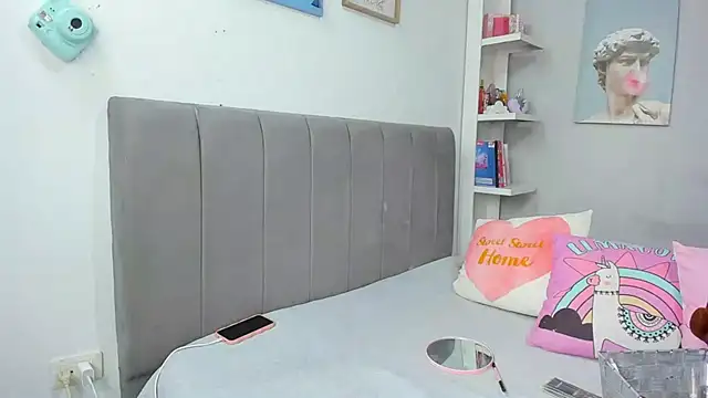 naughtyloverss online show from June 16, 2026, 3:47 pm