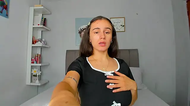 naughtyloverss online show from July 21, 2026, 1:46 pm