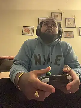 Pap1 Champo online show from November 14, 2025, 1:04 am