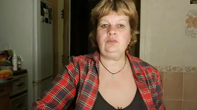 Ettie Tonia online show from March 15, 2025, 5:04 pm