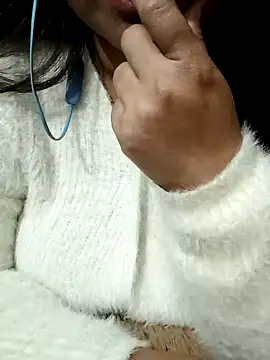 Snapshot of Dr_Kamsutra chatting on December 24, 2024, 10:28 pm Dr Kamsutra online show from December 24, 2024, 10:28 pm