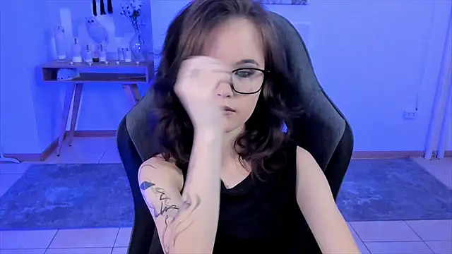 Elainebeness online show from January 29, 2025, 4:19 pm