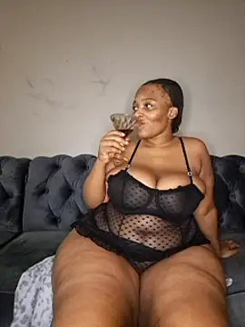 Snapshot of thicktash chatting on February 20, 2025, 8:25 pm thicktash online show from February 20, 2025, 8:25 pm