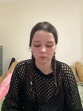 Snapshot of PoppyRobinson chatting on January 13, 2025, 6:38 pm PoppyRobinson online show from January 13, 2025, 6:38 pm
