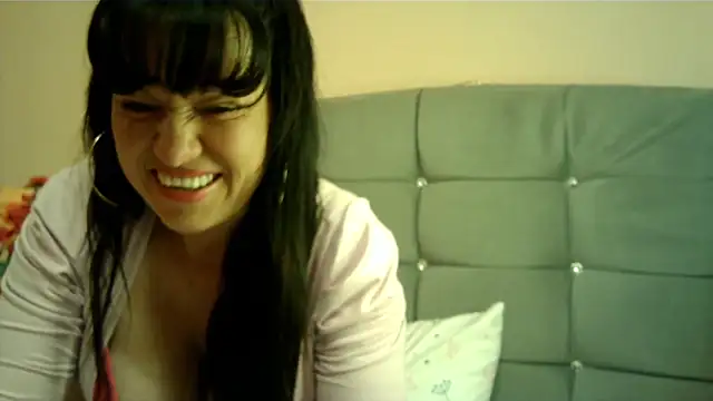 taylor198115 online show from December 5, 2025, 6:33 am